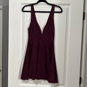 Dainty Hooligan plum deep v dress. Size M